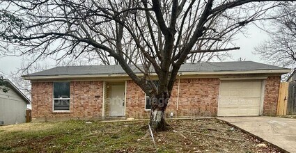 641 Gallant Fox Dr Dallas, TX 75211 photo 2