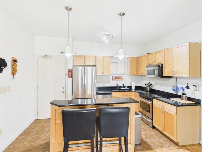 711 W 26th St Austin, TX 78705 photo 3