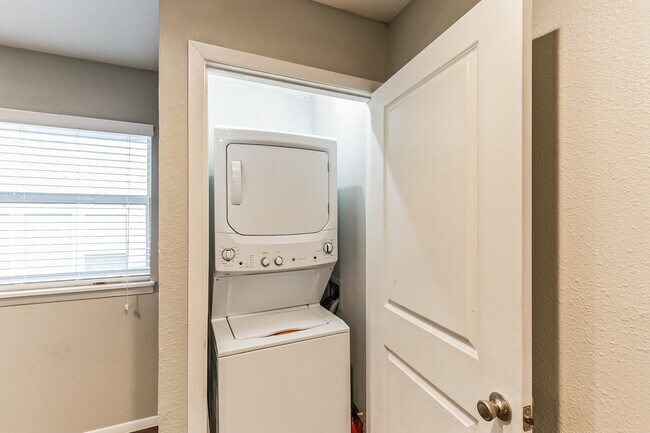 6315 Richmond photo 5