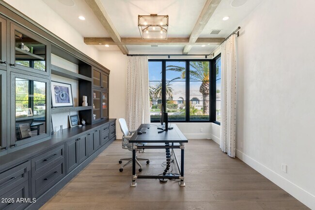 5353 E Sanna St Paradise Valley, AZ 85253 photo 3