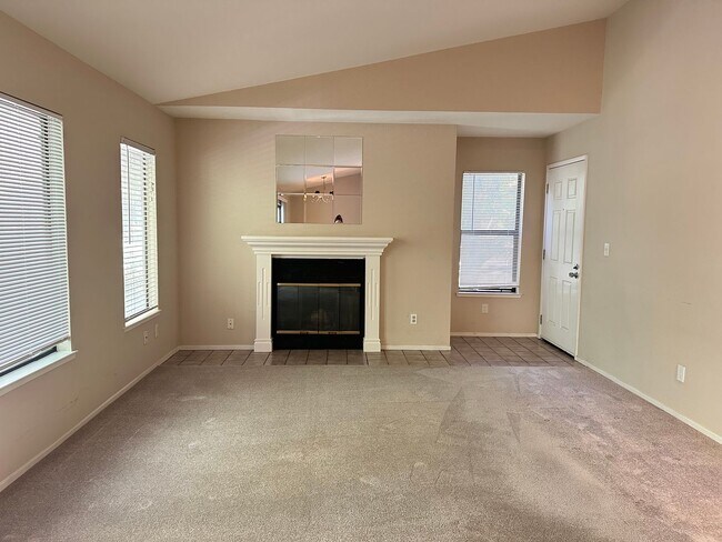 Move in Ready Condo in Dublin photo 2