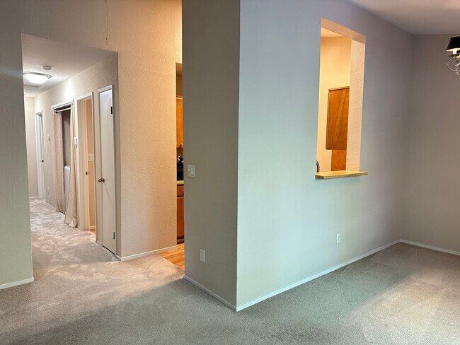 Move in Ready Condo in Dublin photo 3