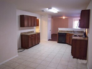8844 Valley River Dr Fort Worth, TX 76244 photo 2