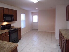 8844 Valley River Dr Fort Worth, TX 76244 photo 4
