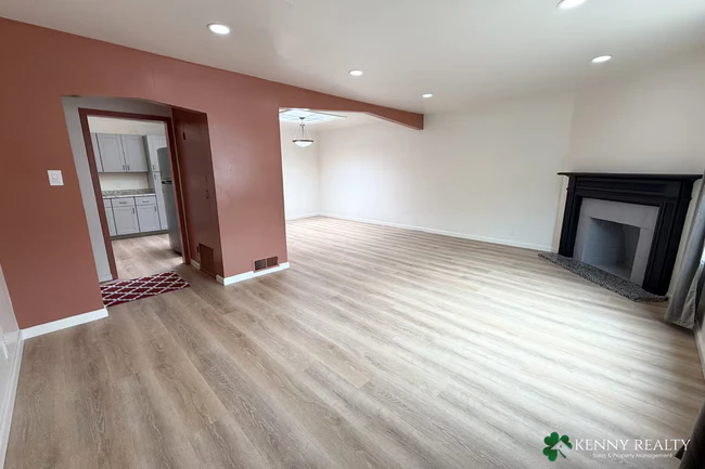 840 Templeton Ave Daly City, CA 94014 photo 3