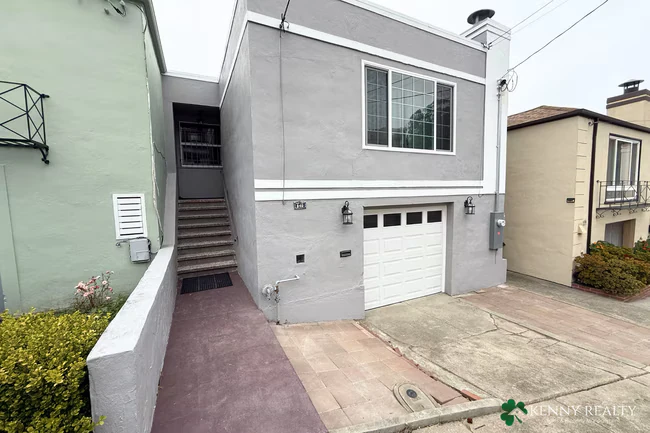 840 Templeton Ave Daly City, CA 94014 photo 2