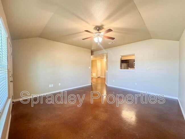 1548 Brady Wy Belton, TX 76513 photo 3