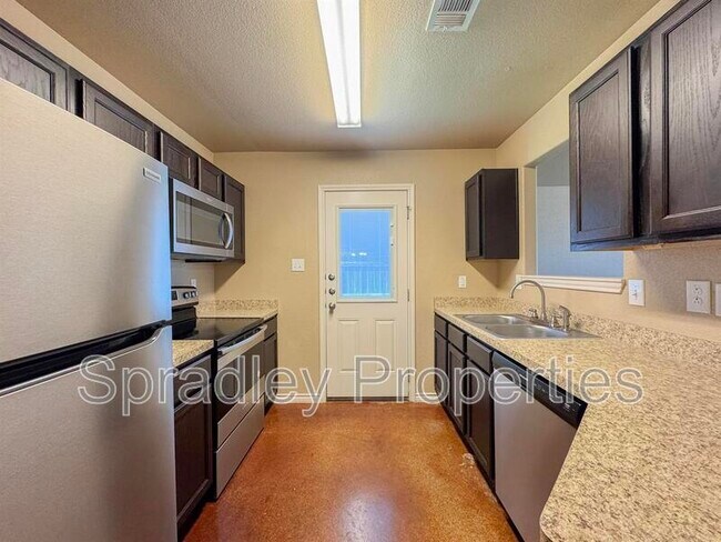 1548 Brady Wy Belton, TX 76513 photo 5