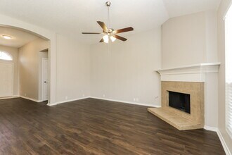 420 Wolfe Street, Cedar Hill, TX 75104 photo 5