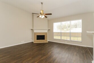 420 Wolfe Street, Cedar Hill, TX 75104 photo 3
