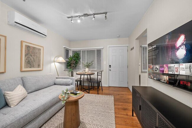 223 28th St San Diego, CA 92102 photo 2