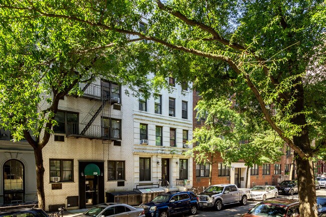 318 E 90th St New York, NY 10128 photo 4