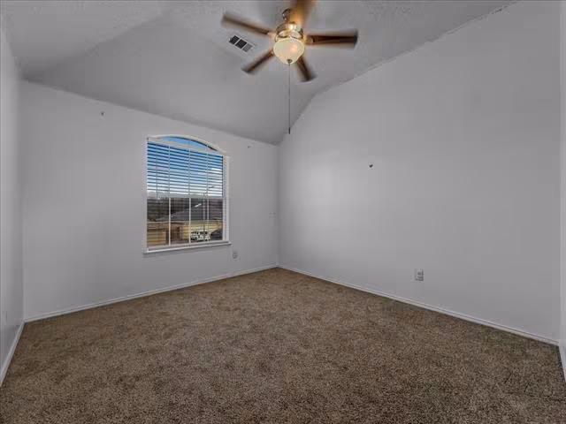 1119 Gaines Mills Rd Grand Prairie, TX 75052 photo 2