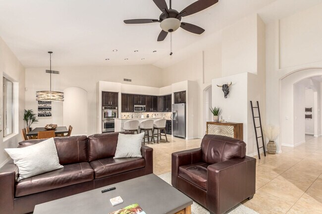 4530 E Monte Cristo Ave Phoenix, AZ 85032 photo 3