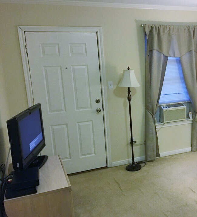 1406 West April Villa, Montgomery, TX 77356 photo 5