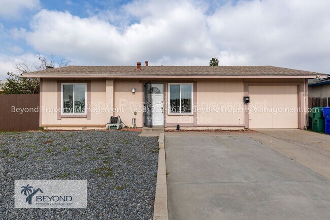 8740 Flanders Dr San Diego, CA 92126 photo 2