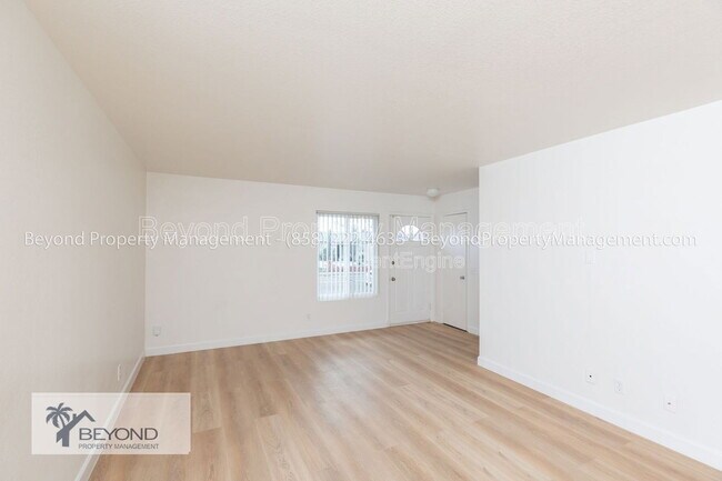 8740 Flanders Dr San Diego, CA 92126 photo 4