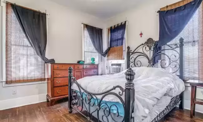 719 W French Plz San Antonio, TX 78212 photo 4