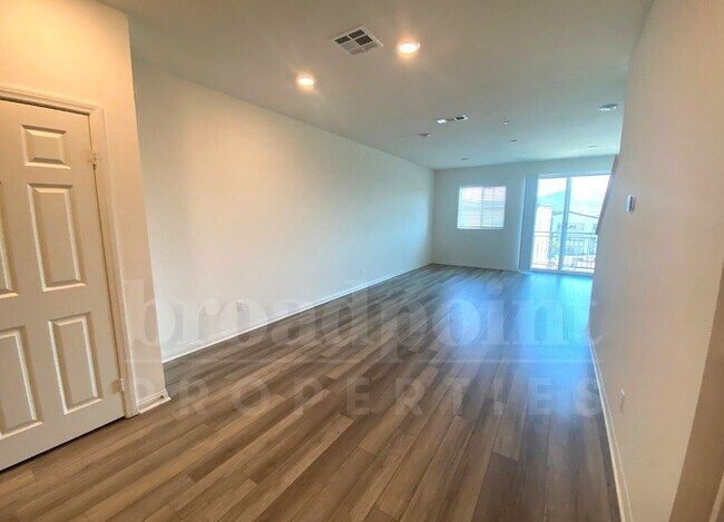 342 Fitzpatrick Rd San Marcos, CA 92069 photo 3