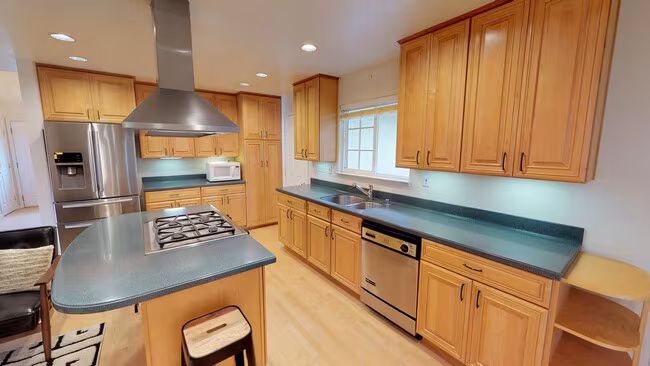 602 Teredo Dr Redwood City, CA 94065 photo 3