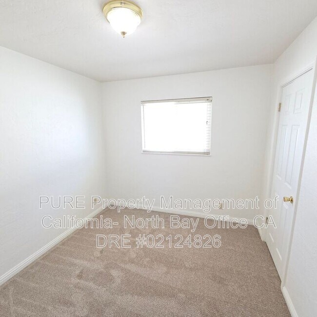 1520 Joan Dr Petaluma, CA 94954 photo 5