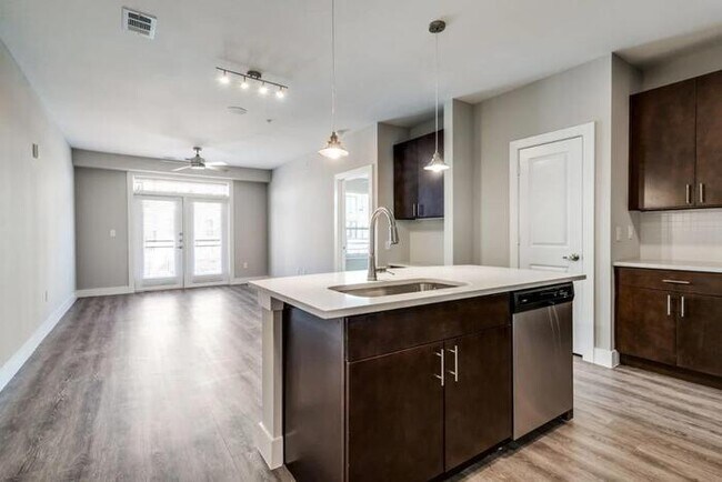 6021 Parker Blvd North Richland Hills, TX 76180 photo 4
