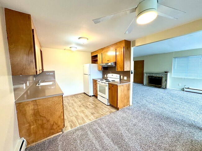2334 W Plymouth St Seattle, WA 98199 photo 3