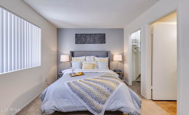 4101 W Union Hills Dr Glendale, AZ 85308 photo 5