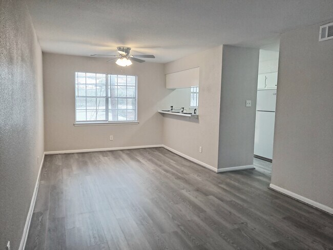 Hidden Park Apartments photo 5