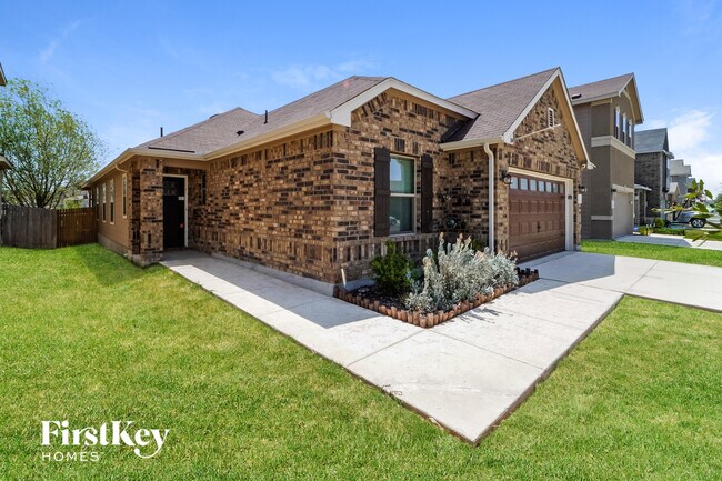 3931 Gentle Mdw New Braunfels, TX 78130 photo 2