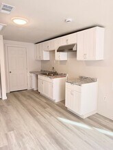 3522 Roberts Ave Dallas, TX 75215 photo 2