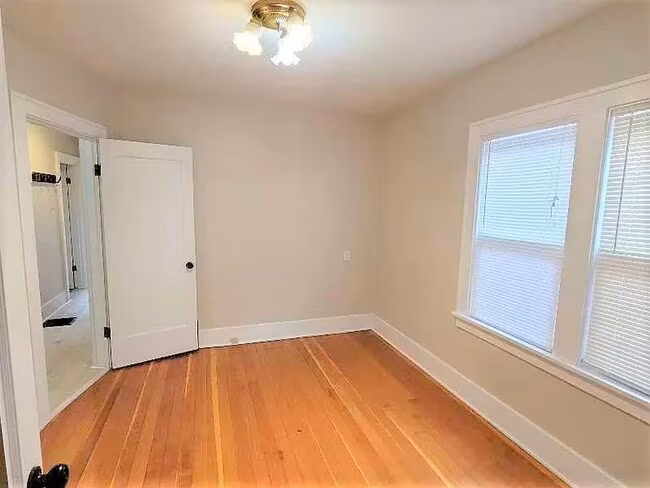 341 Northwest 74th Street, Seattle, WA 98117 photo 5