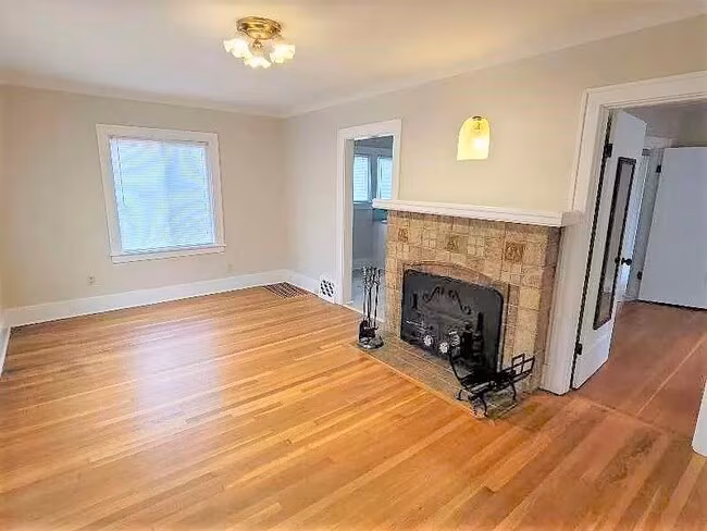 341 Northwest 74th Street, Seattle, WA 98117 photo 2