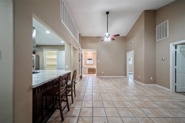 30720 Waller Spring Creek Road, Waller, TX 77484 photo 5