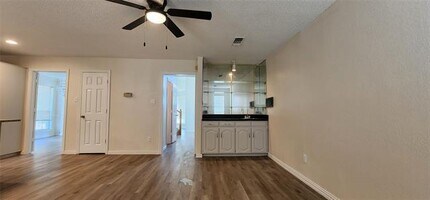 716 Violet Court, Mesquite, TX 75150 photo 4