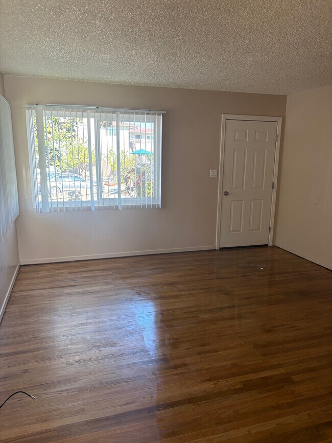 5141 Dailey Ct La Mesa, CA 91942 photo 3