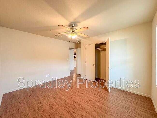 255 E 5th Ave Belton, TX 76513 photo 4