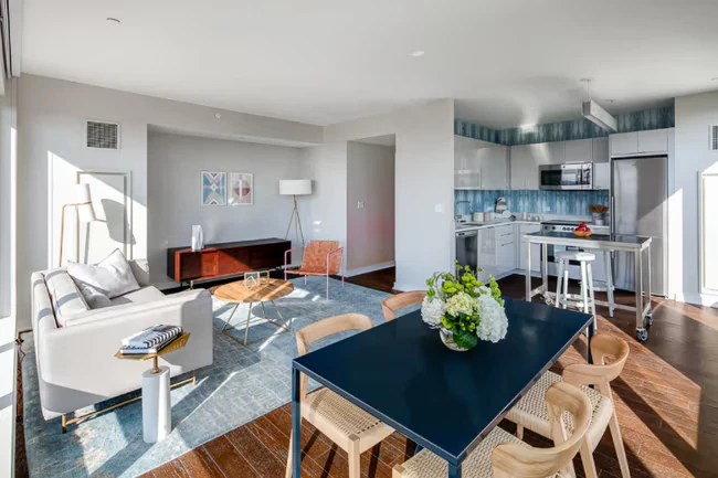 400 W 113th St New York, NY 10025 photo 4
