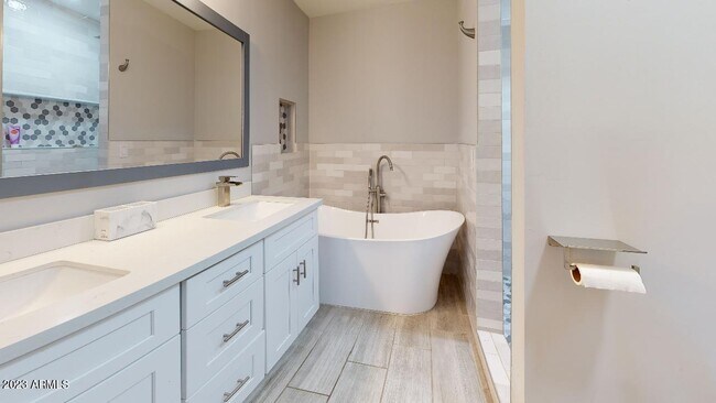 5426 S College Ave Tempe, AZ 85283 photo 3