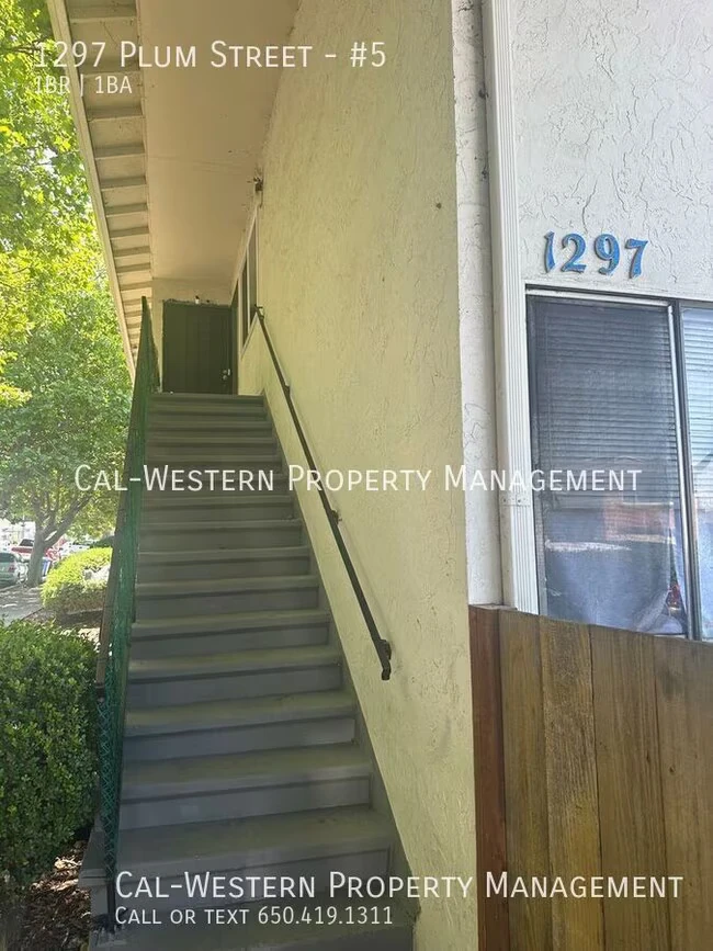 1297 Plum St San Jose, CA 95110 photo 2