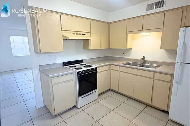 10831 N 18th Ave Phoenix, AZ 85029 photo 5