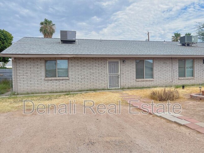 498 E Mesquite Ave Apache Junction, AZ 85119