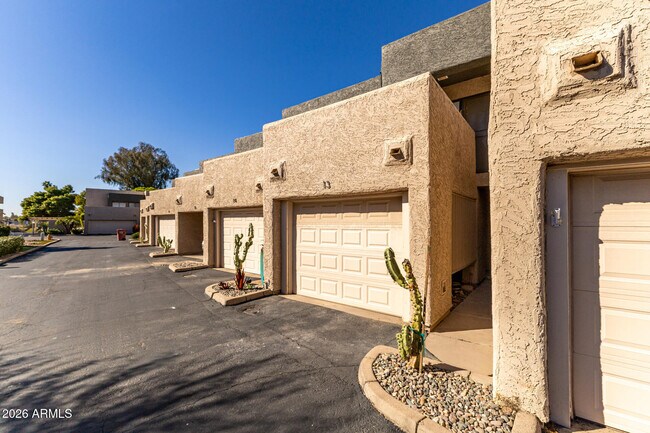 3030 Hayden Rd Scottsdale, AZ 85251 photo 2