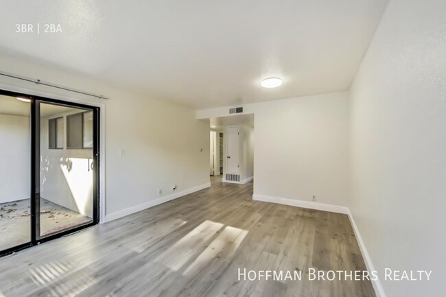 1425 38th Ave Oakland, CA 94601 photo 2