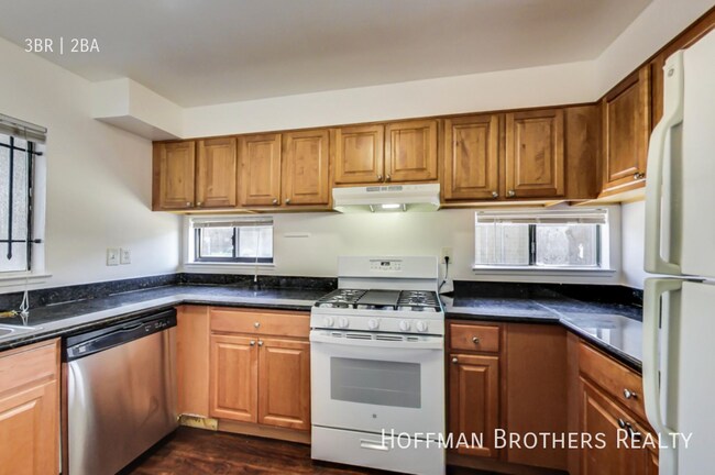 1425 38th Ave Oakland, CA 94601 photo 3