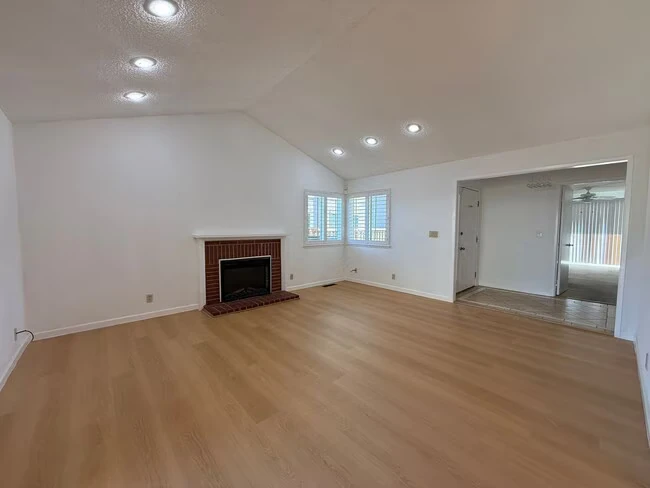 3257 Tenley Dr San Jose, CA 95148 photo 3