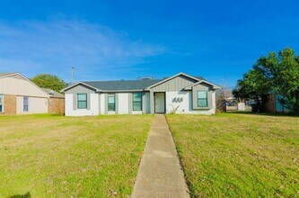 1712 Rocky Place Court, Dallas, TX 75217 photo 2