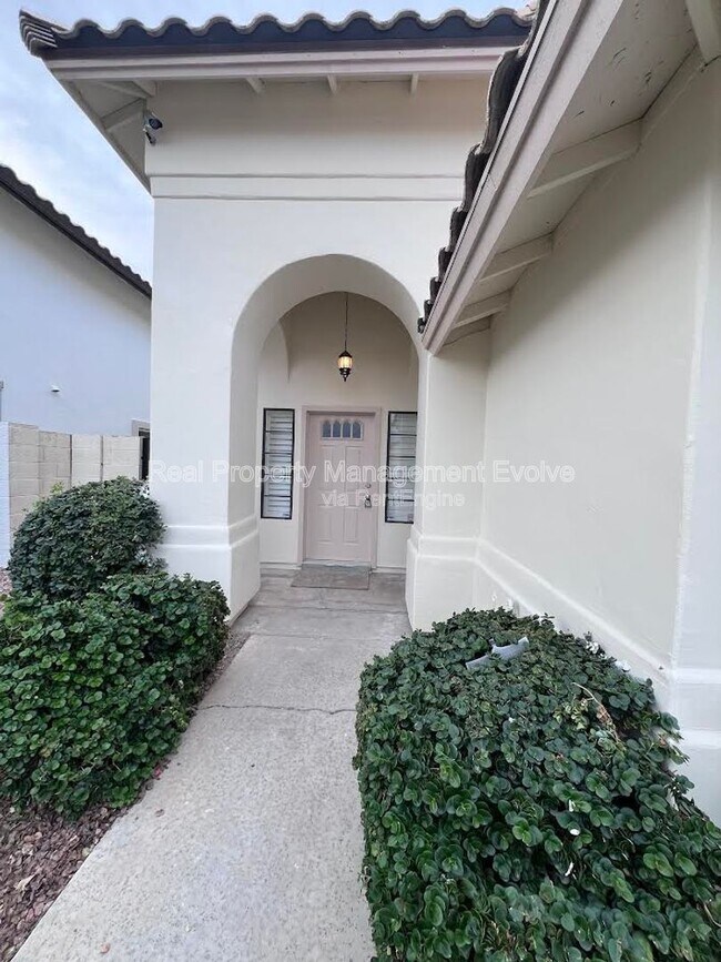 1205 East Michigan Ave Phoenix, AZ 85022 photo 2