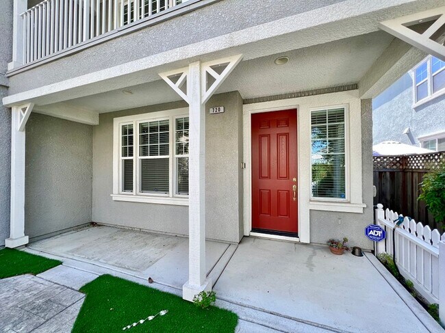 720 Wintergreen Ct Napa, CA 94559 photo 2