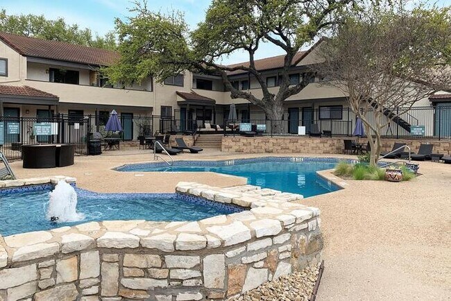 400 W St Elmo Rd Austin, TX 78745 photo 3